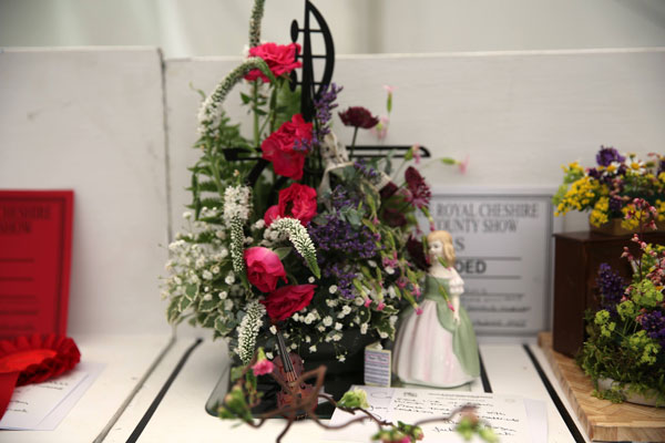 A Flower Clubs of Cheshire  entry in the Minuet class of the Royal County Cheshire Show 